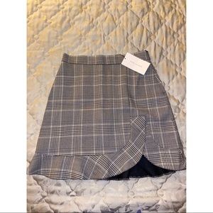 Brand New! Zara Plaid Mini Skirt (Size S)